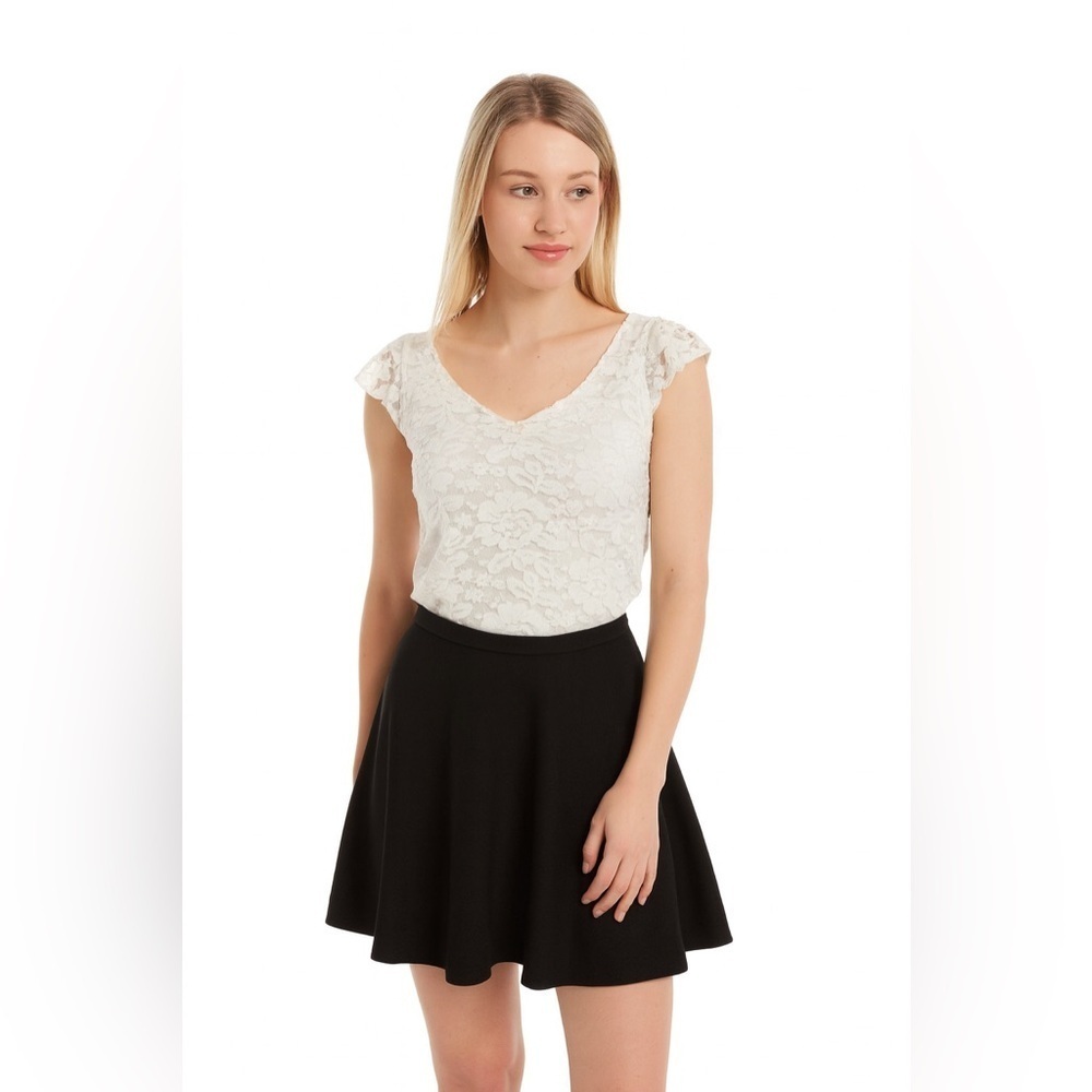 Rue 21 Lace Blouse Short Sleeve Medium